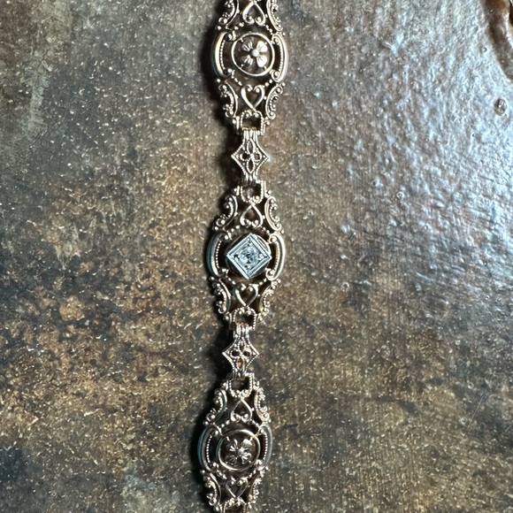 Vintage art deco bracelet with scroll work and diamond chip 9k - Picture 4 of 4